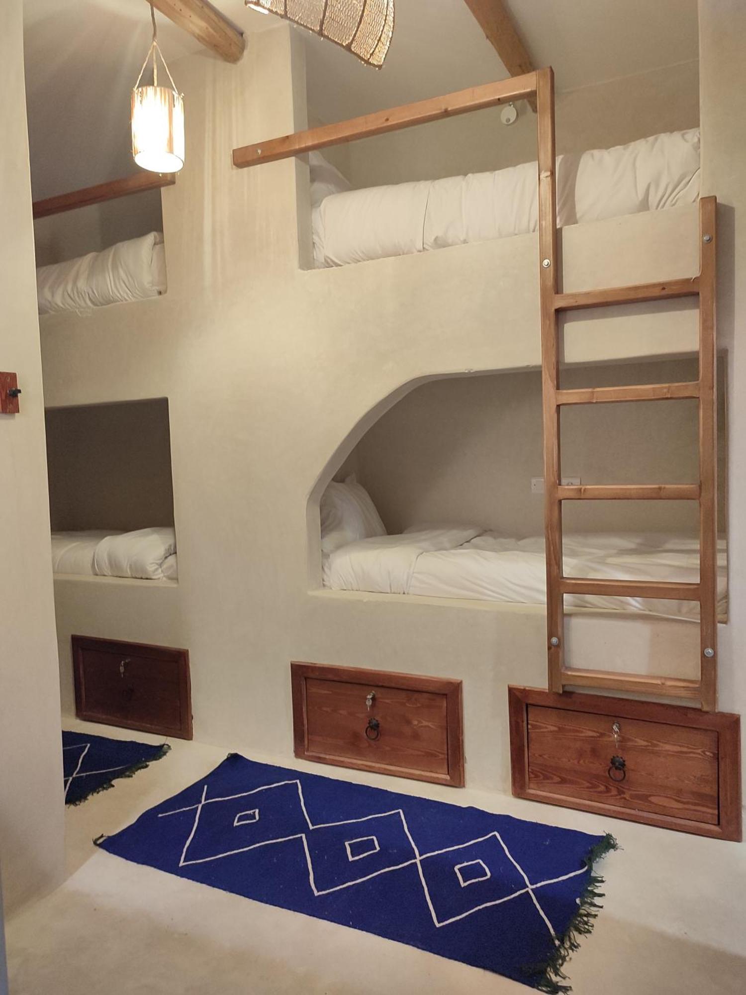Private Room In Apartment Tov Тагазут Екстериор снимка