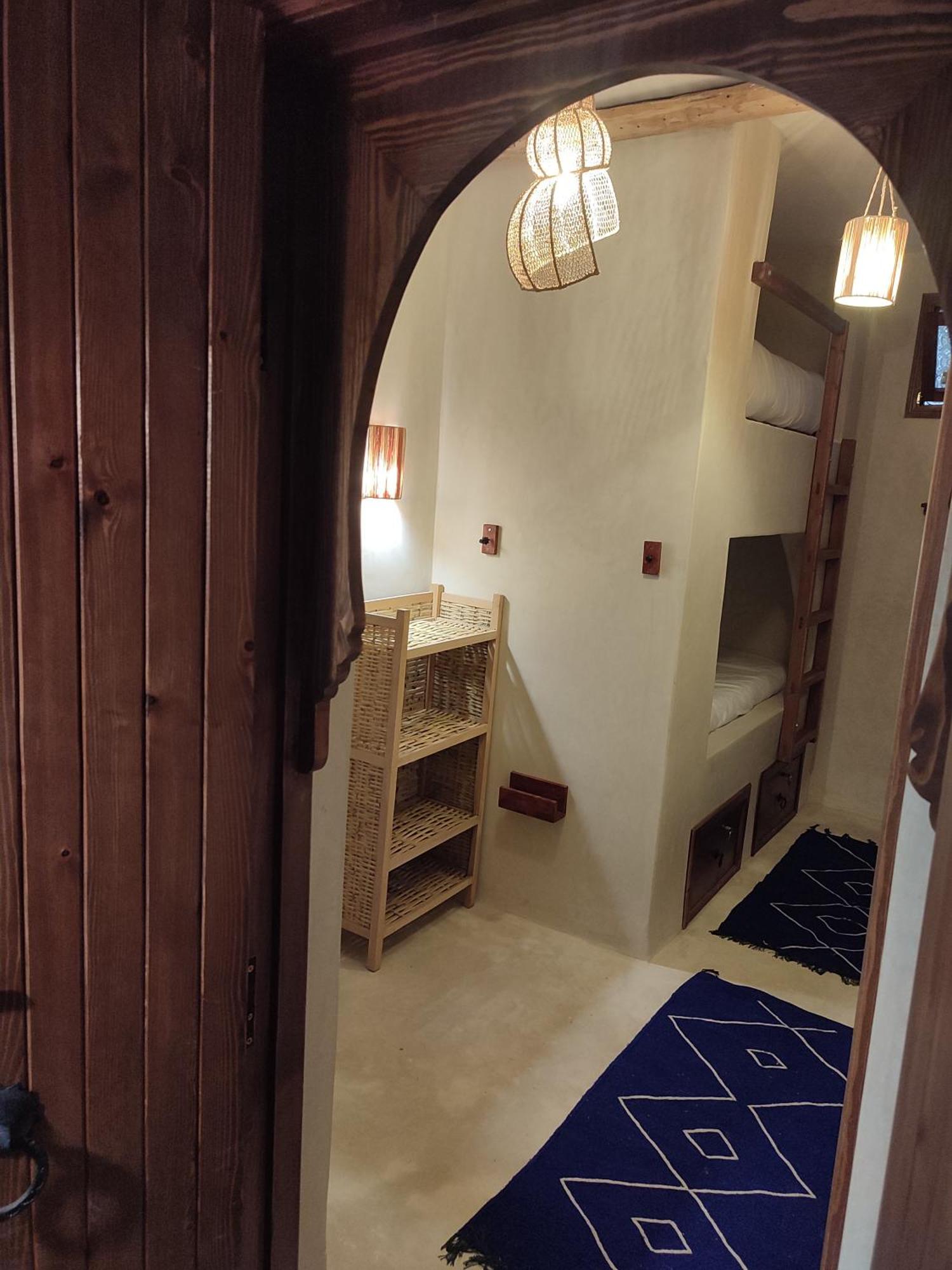 Private Room In Apartment Tov Тагазут Екстериор снимка