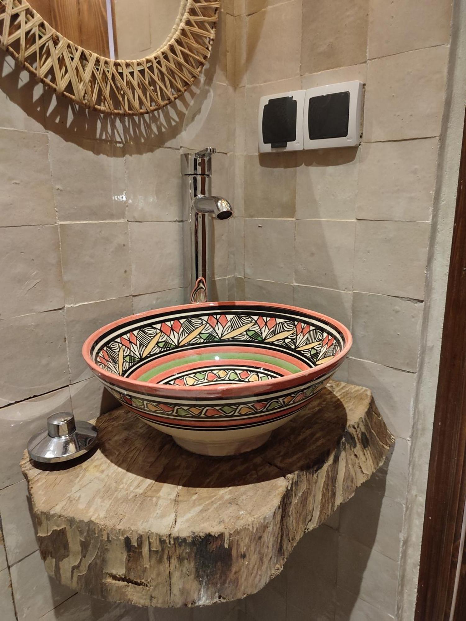Private Room In Apartment Tov Тагазут Екстериор снимка