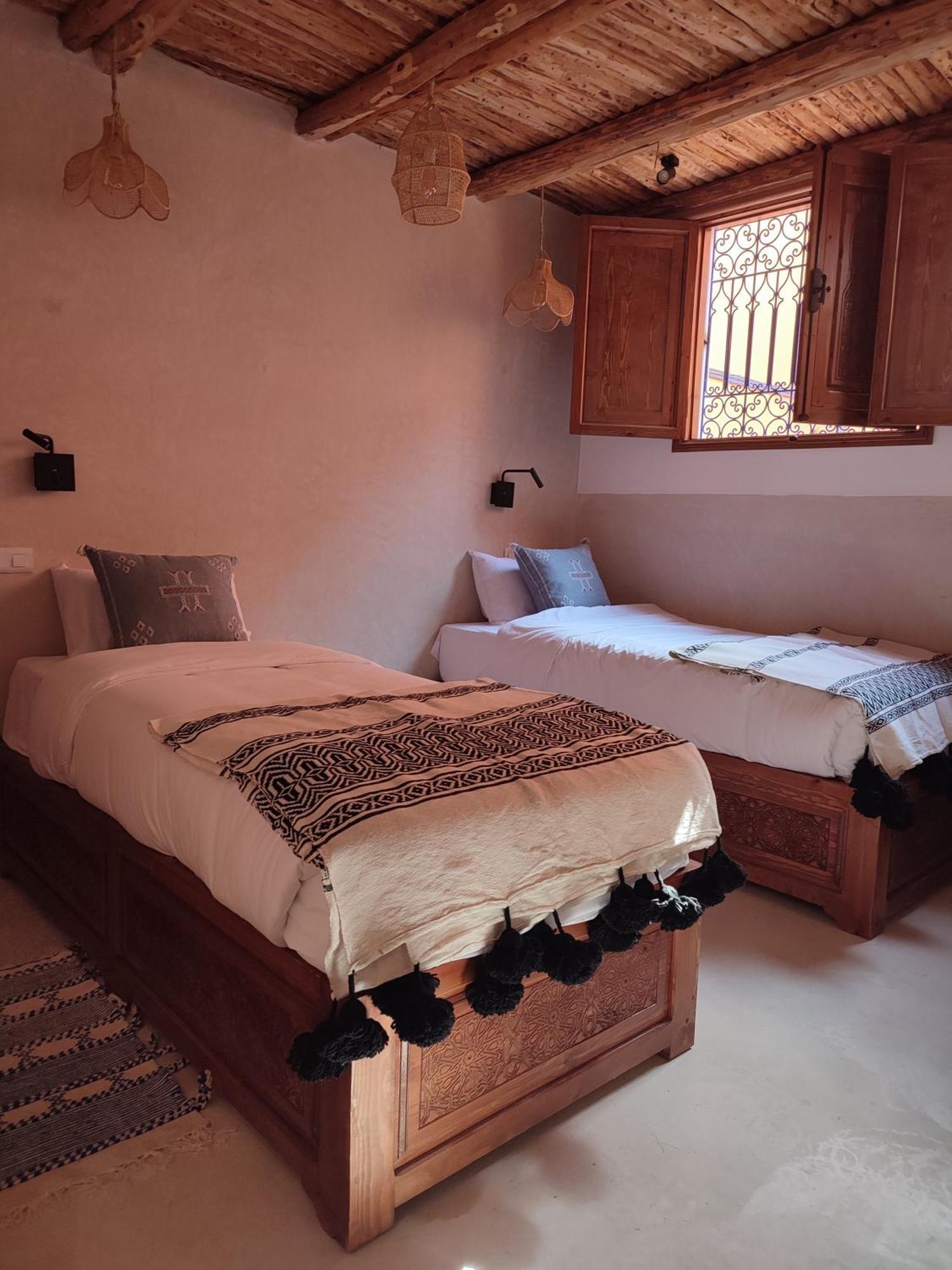 Private Room In Apartment Tov Тагазут Екстериор снимка
