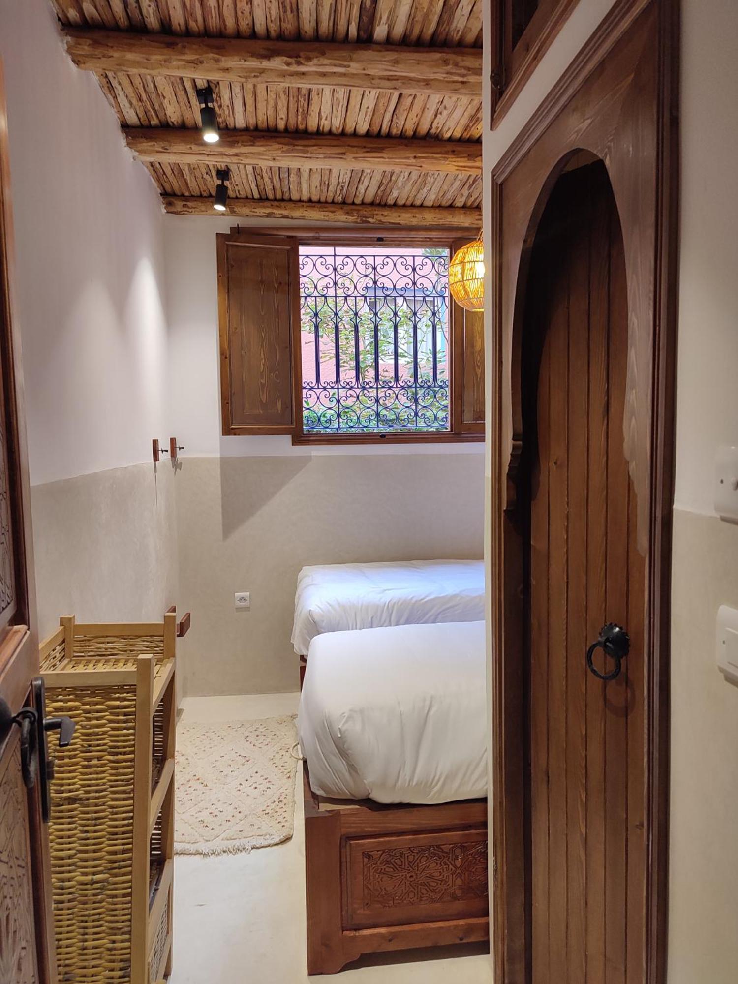 Private Room In Apartment Tov Тагазут Екстериор снимка
