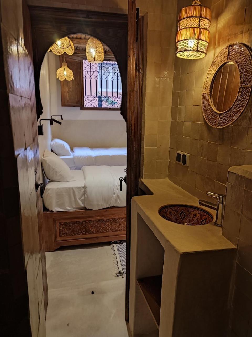 Private Room In Apartment Tov Тагазут Екстериор снимка
